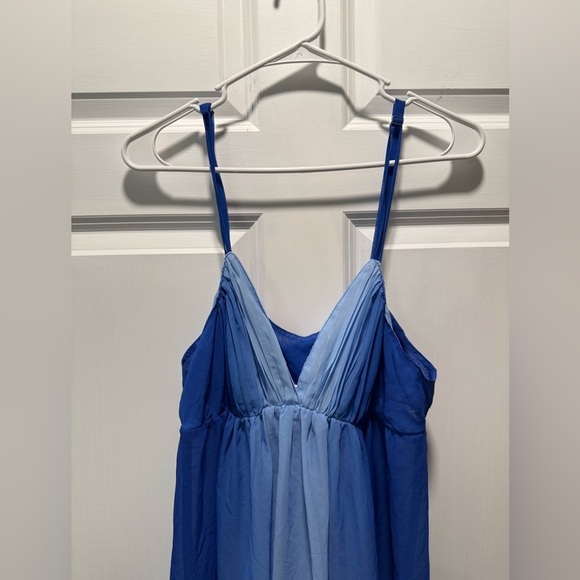 Oscar de la Rente Maxi Night Gown​​​ - Picture 2 of 7